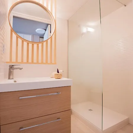 T3 Renove Avec Terrasse A Deux Pas Des Plages * Sète